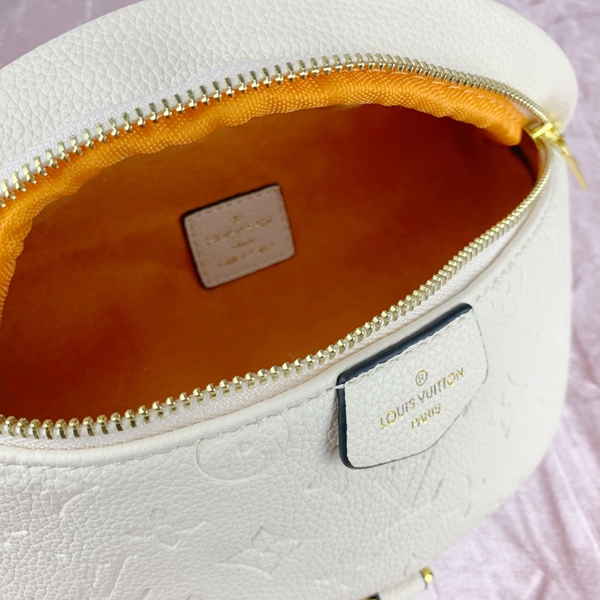 ルイヴィトンバッグ細部ディテール